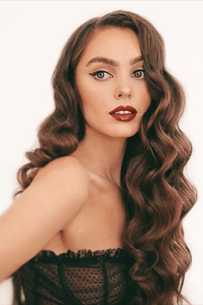 Hollywood Waves