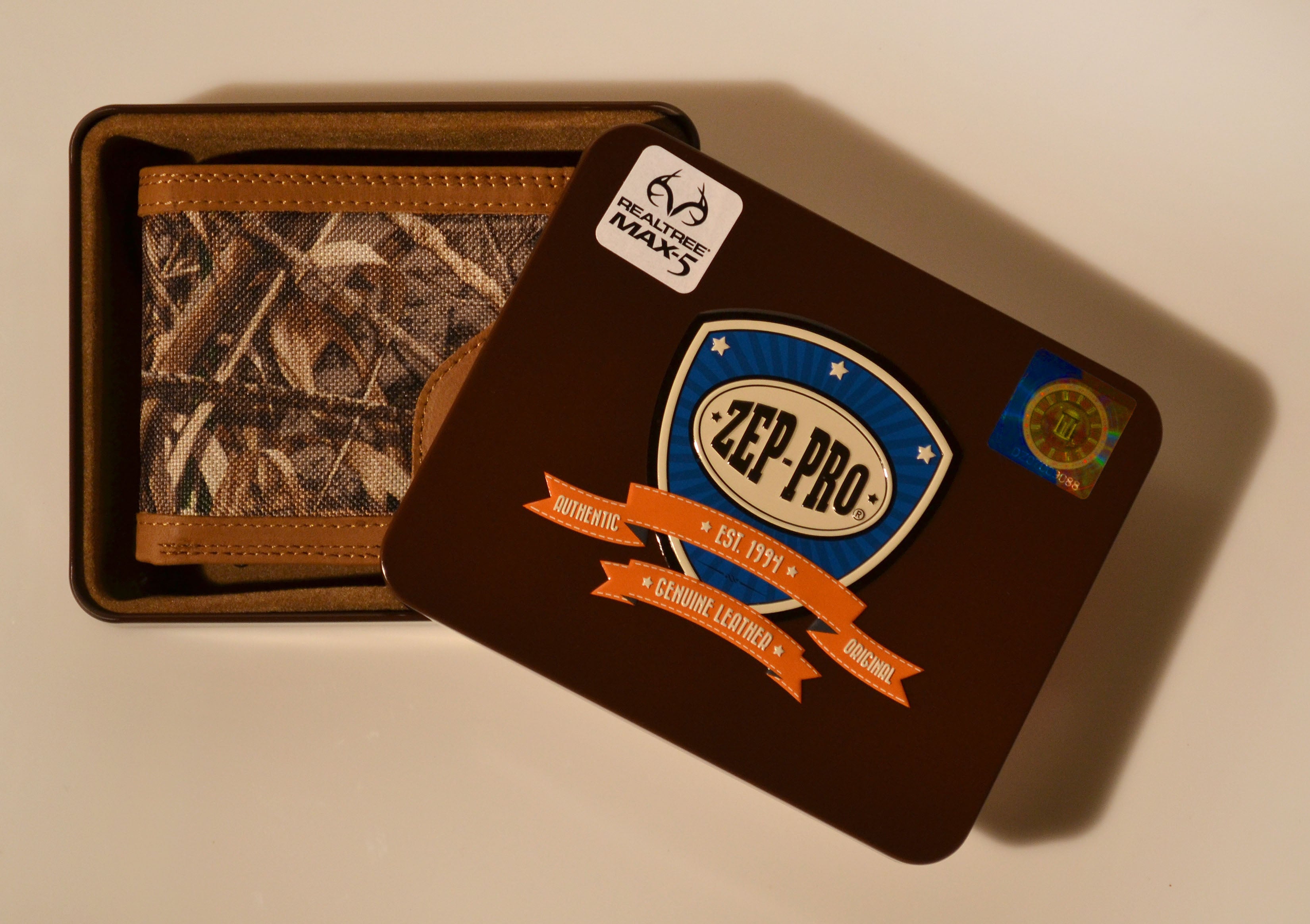 Auburn Tigers Realtree Max-5 Camo & Leather Bifold Concho Wallet - NCAA