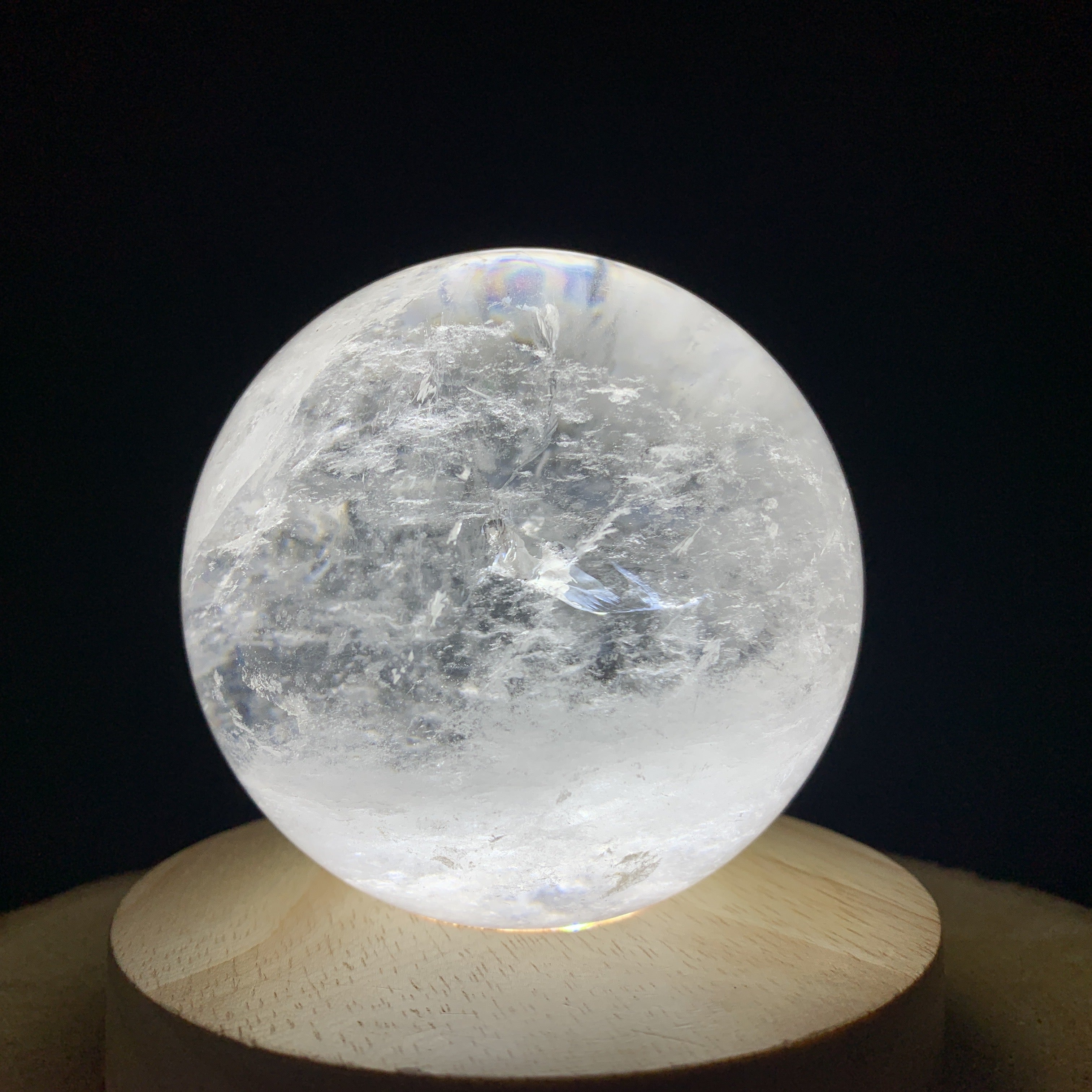 752g 8x8x8cm White Clear Quartz Sphere from China