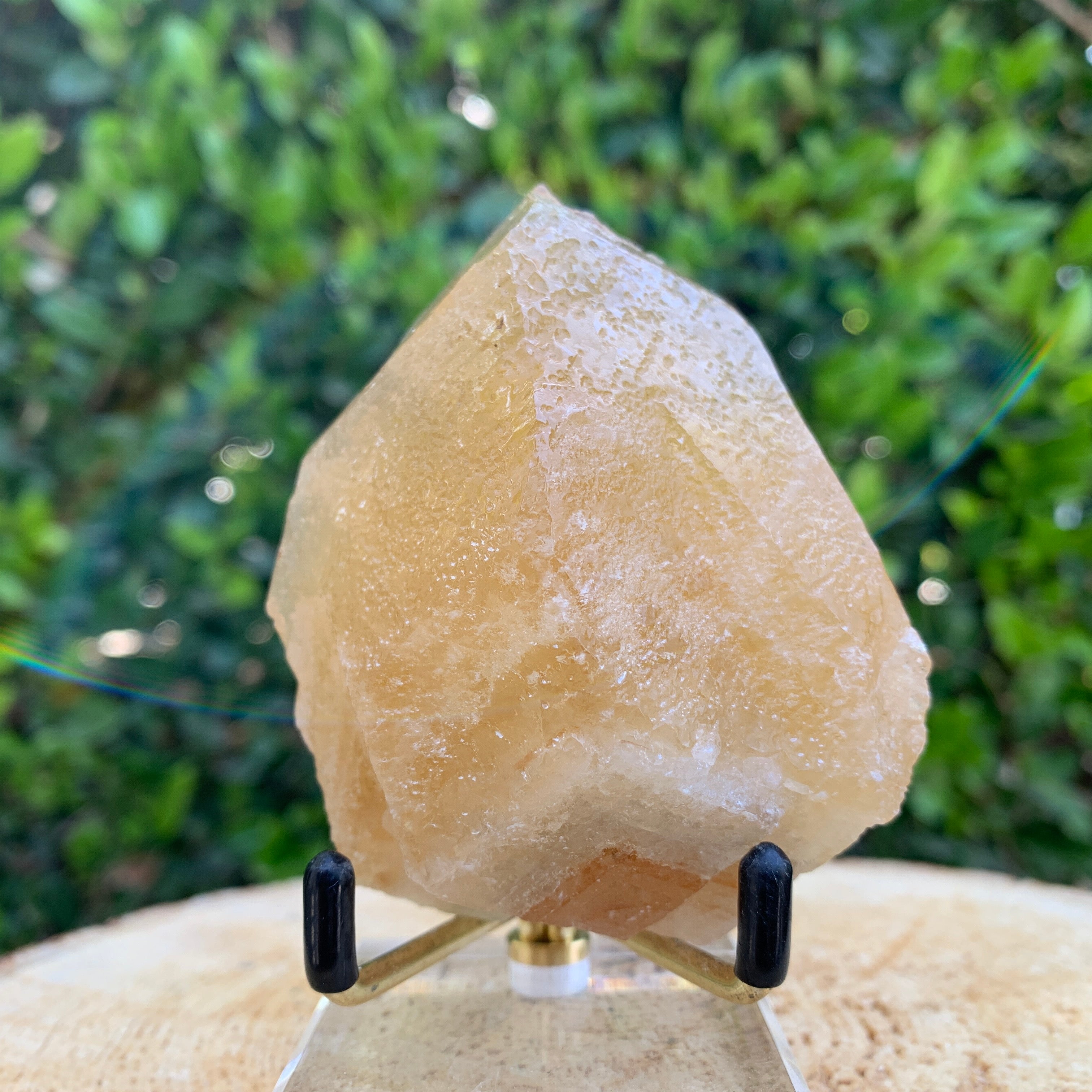 226.0g 8x6x4cm Gold Yellow Honey Calcite from China