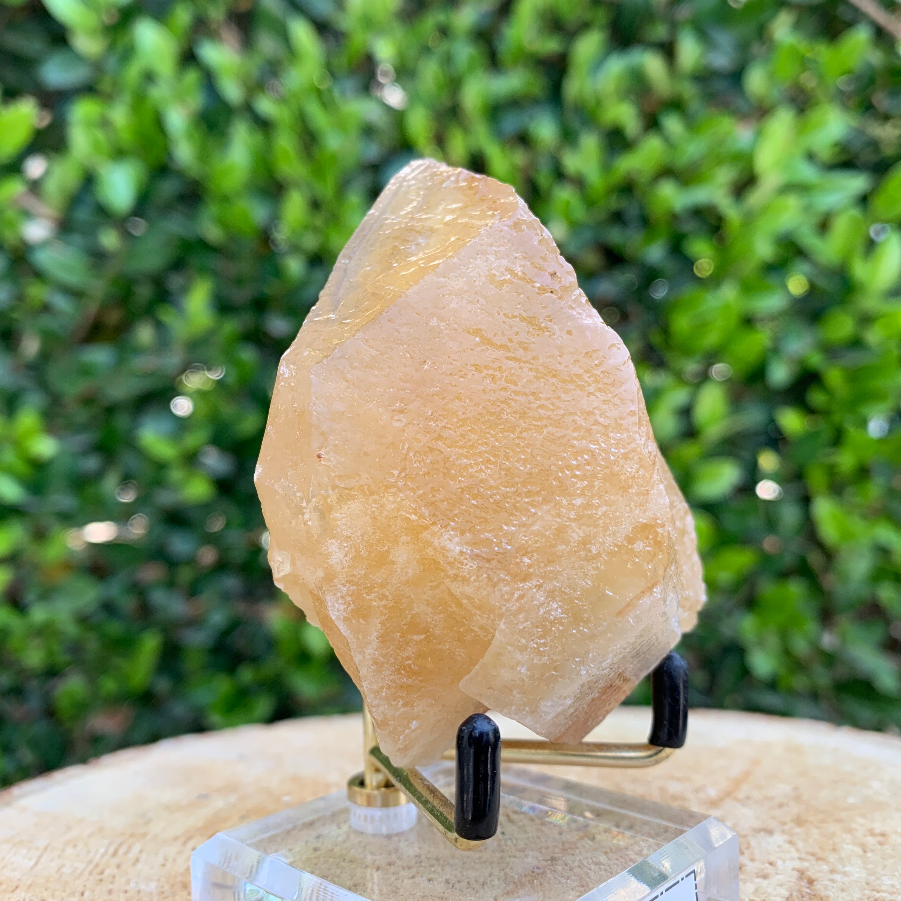 226.0g 8x6x4cm Gold Yellow Honey Calcite from China