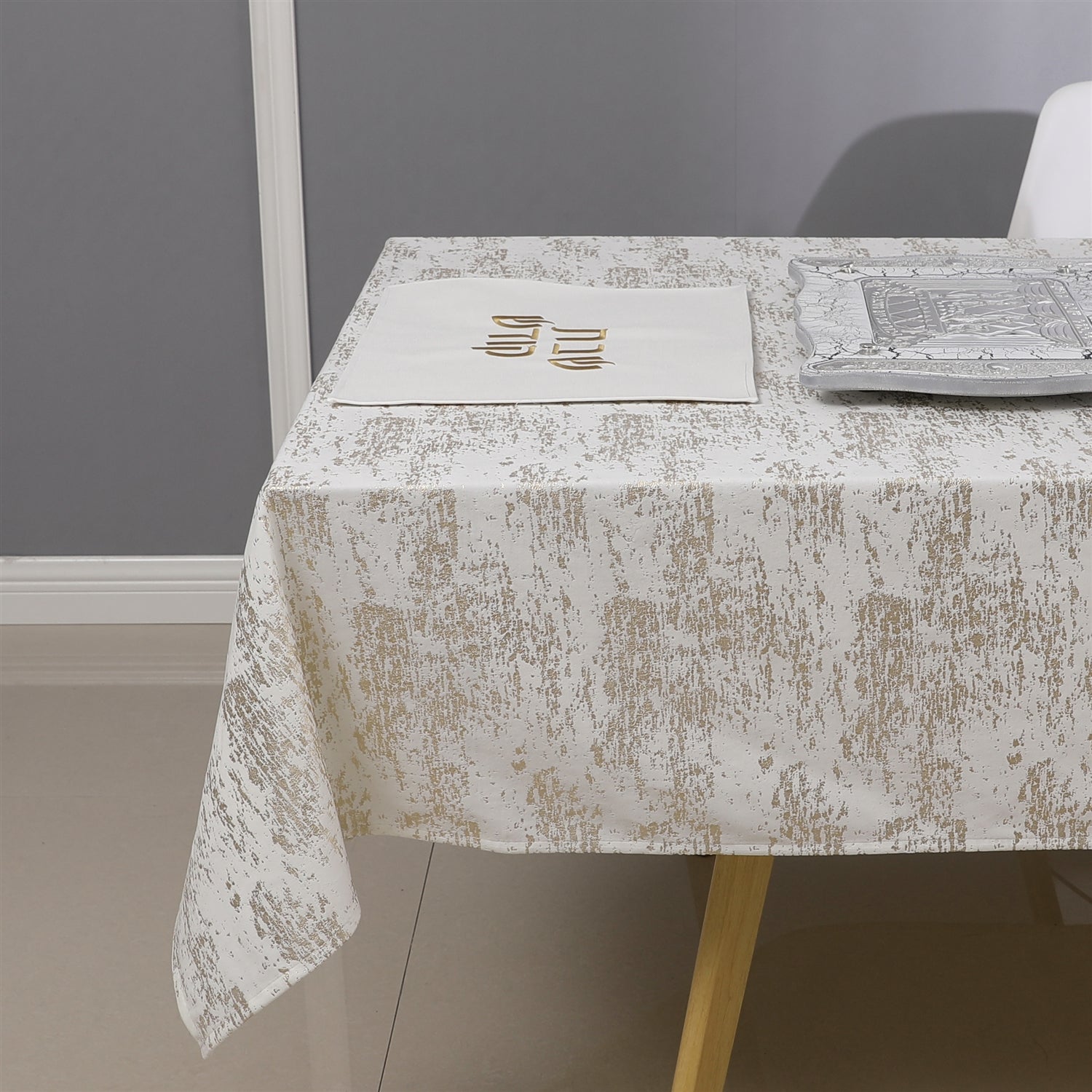 Majestic Giftware Velvet Mosaic Tablecloth