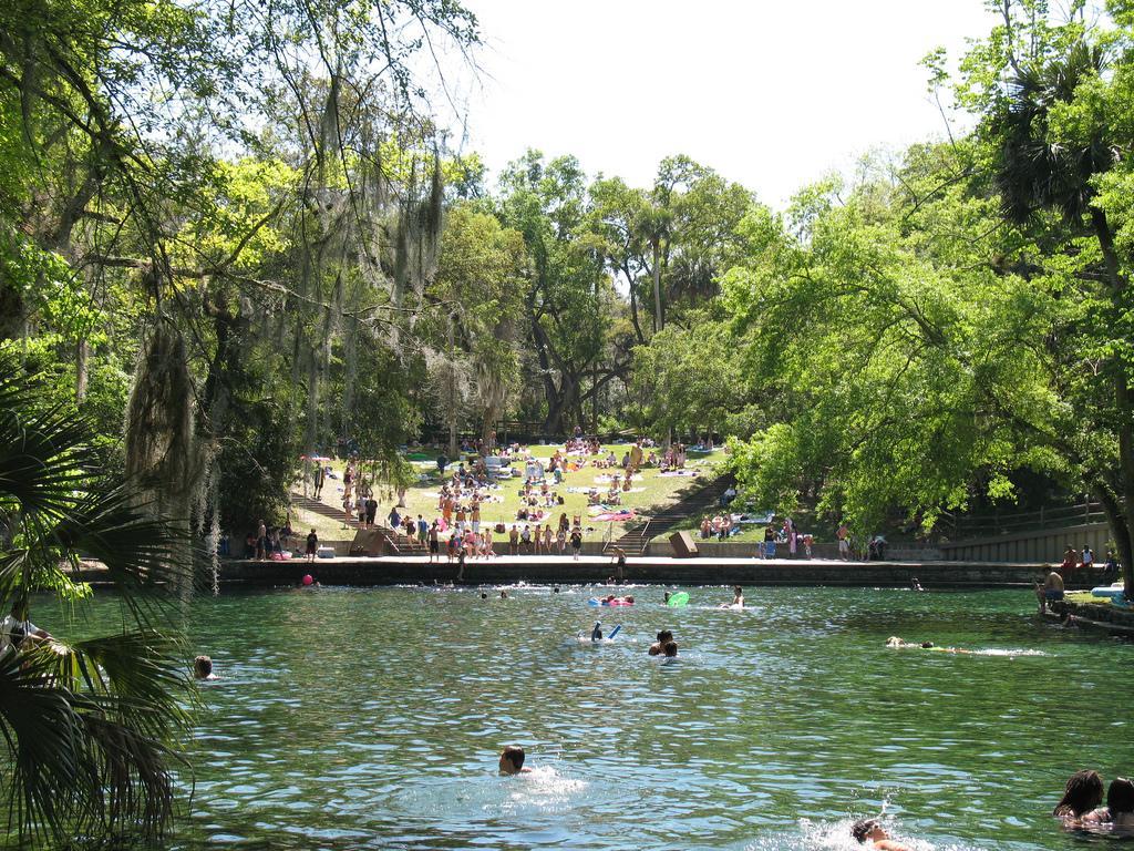 Wekiva Springs State Park Orlando paddle boarding