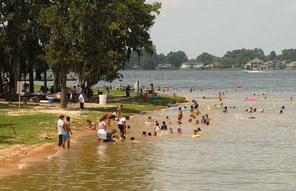 lake conroe paddle boarding