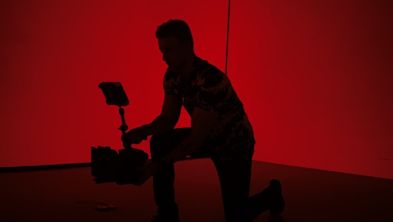 Behind the scenes exlcusives