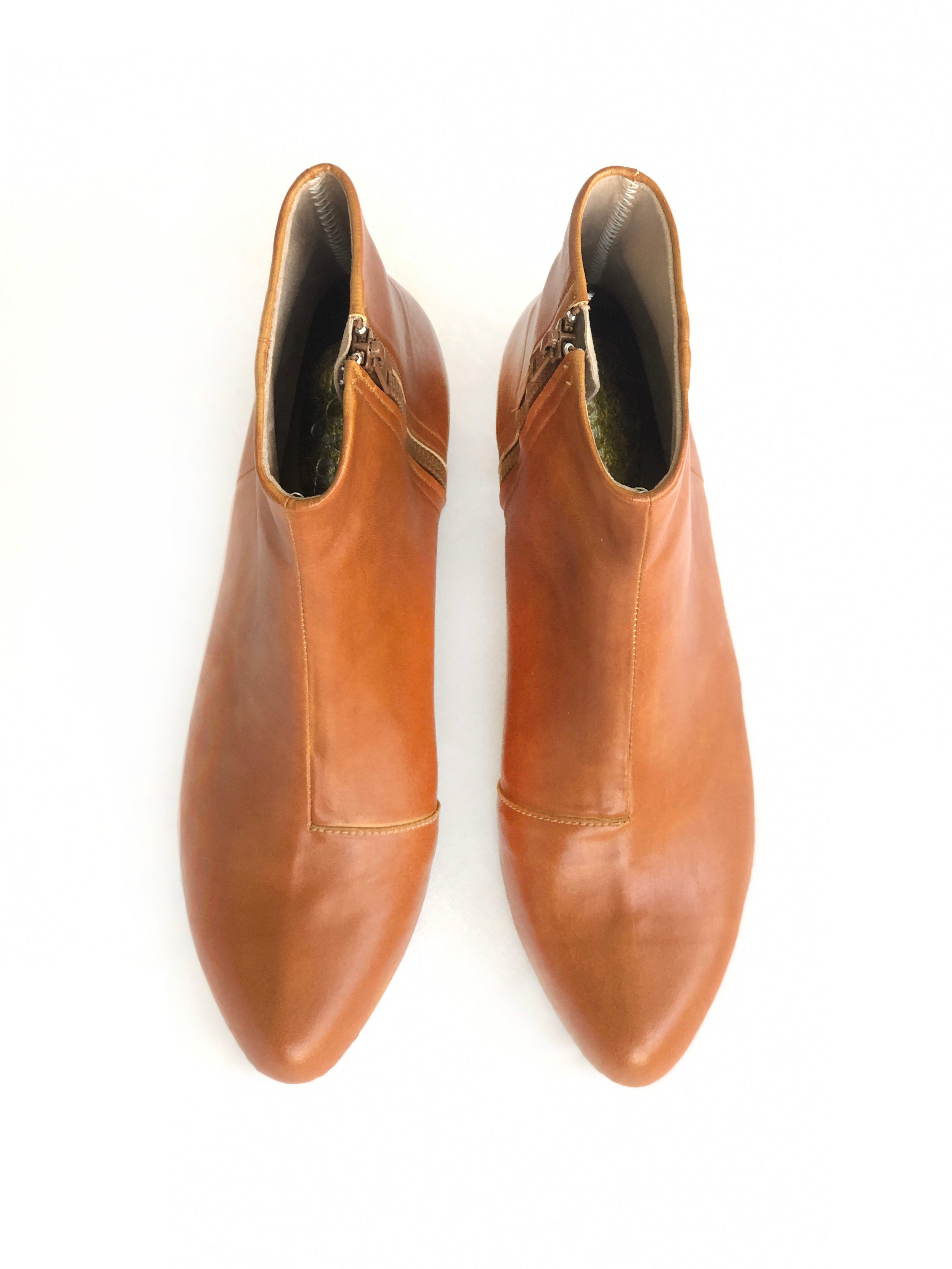 Lizzy Boot [Cognac Microfiber]