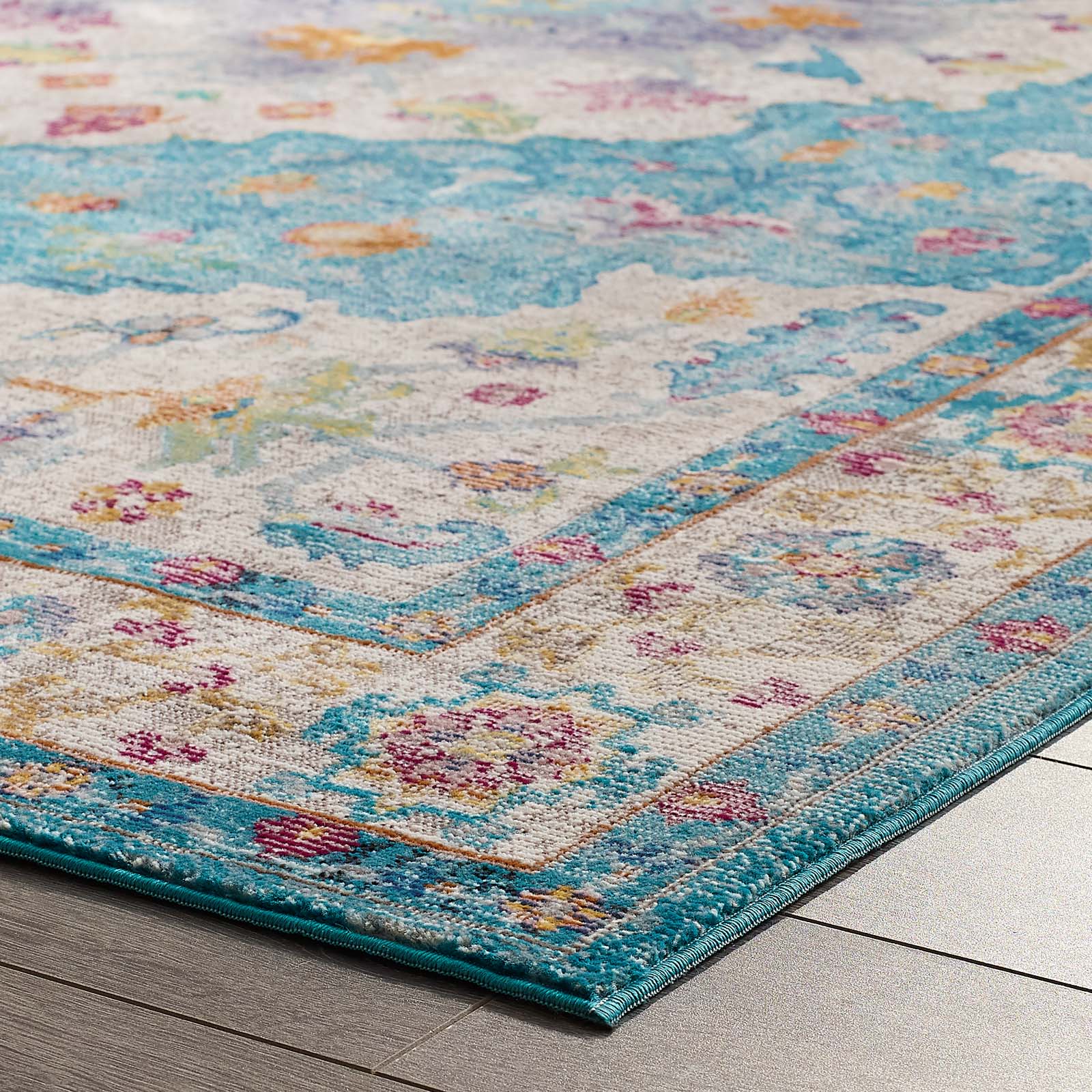 Success Anisah Distressed Floral Persian Medallion Area Rug