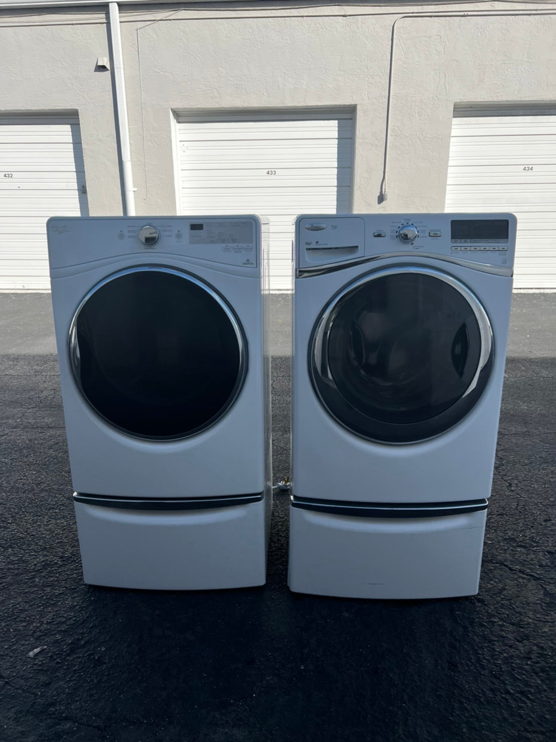 Whirlpool Washer and Dryer Front Load with Pedestal