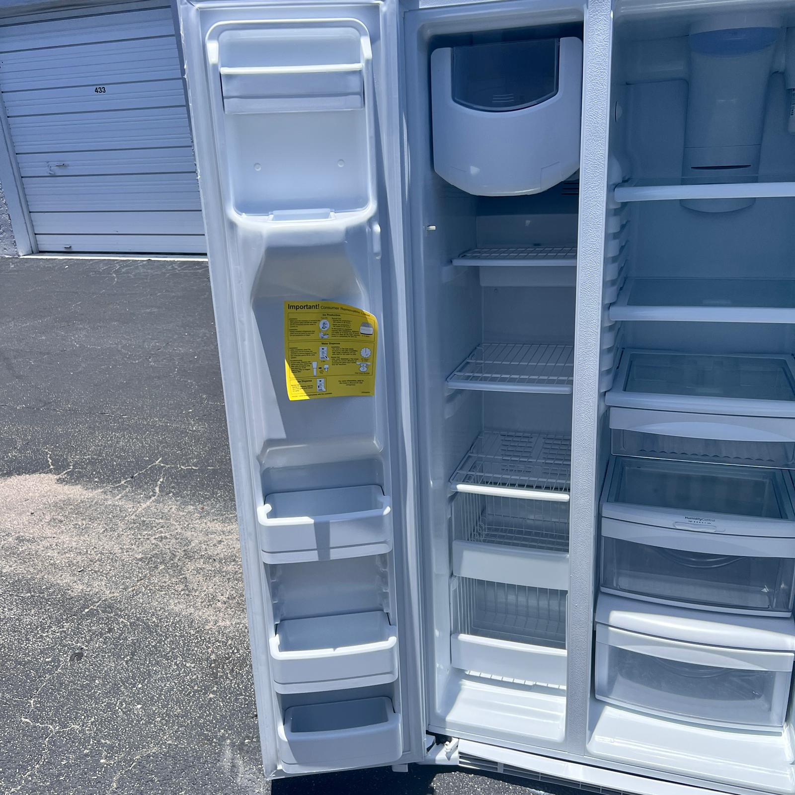 GE Side By Side Refrigerator. 3 MONTHS OLD!