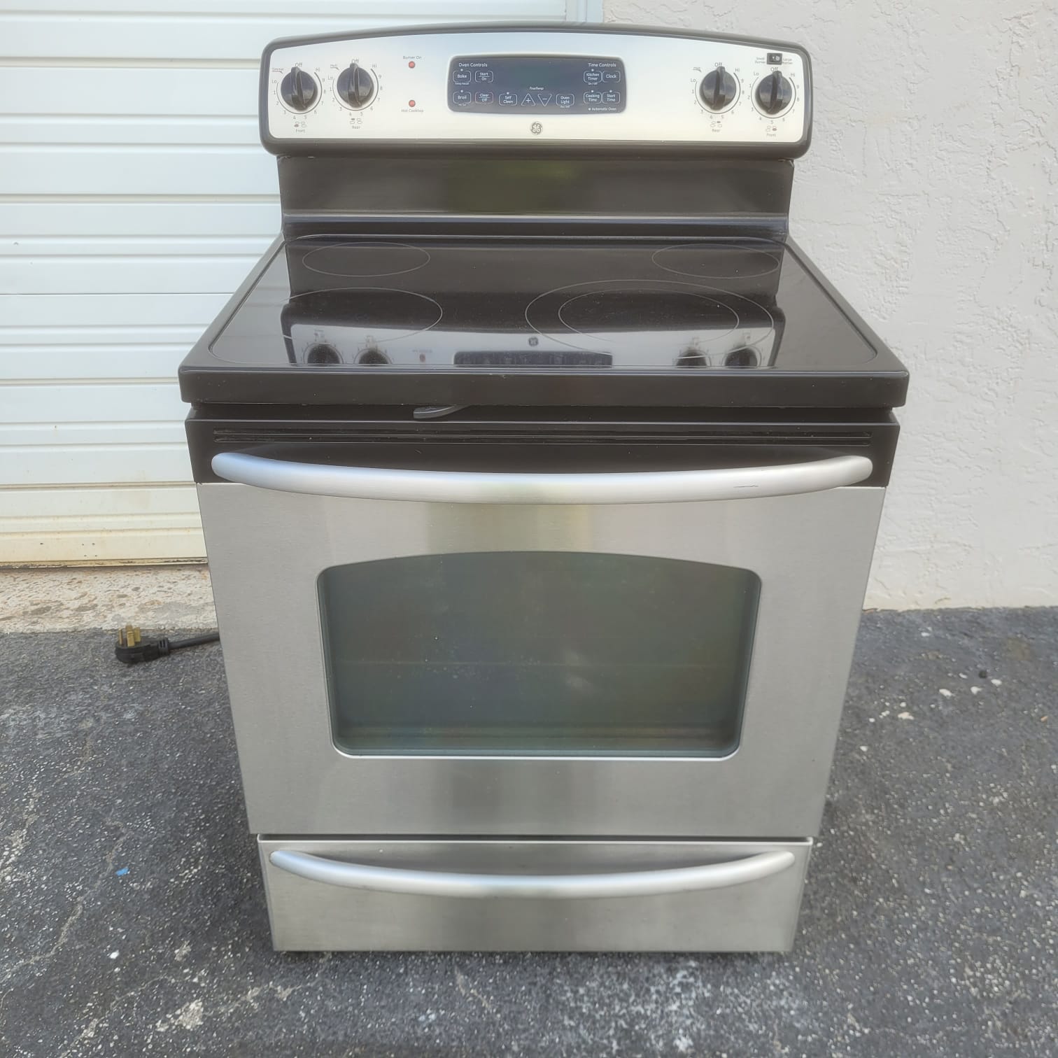 GE Stainless Steel Electric Stove