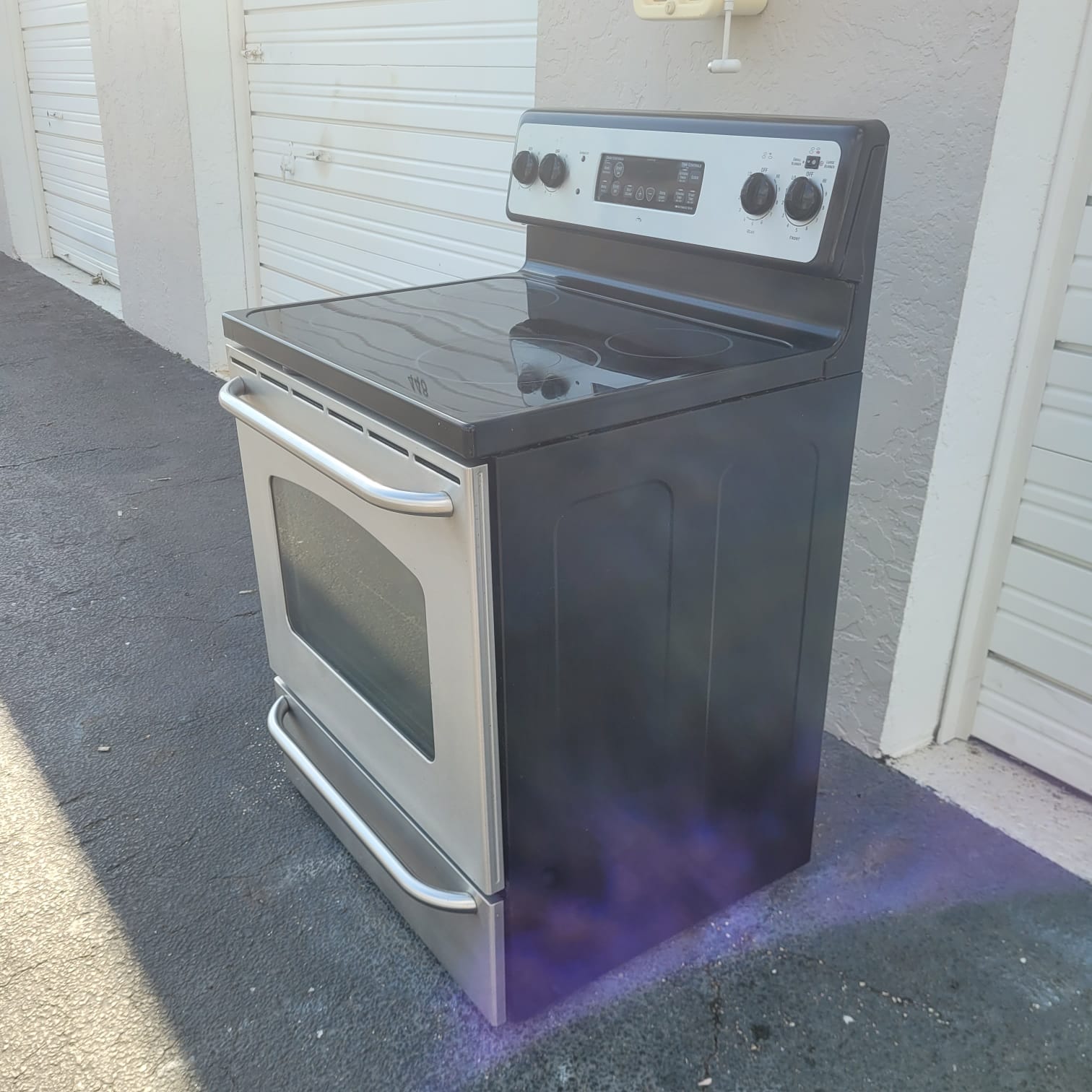 GE Stainless Steel Electric Stove