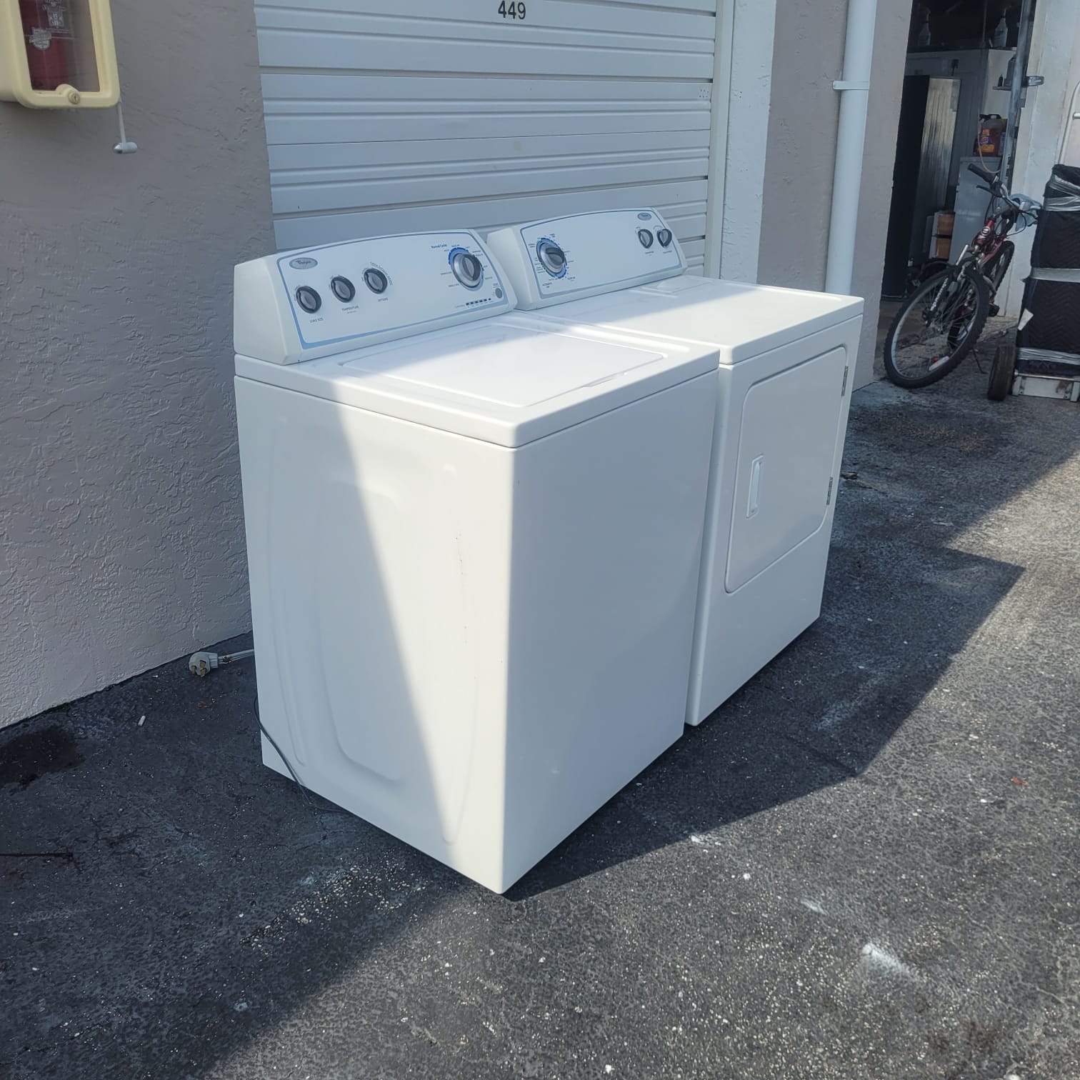 Whirlpool Washer and Dryer Set