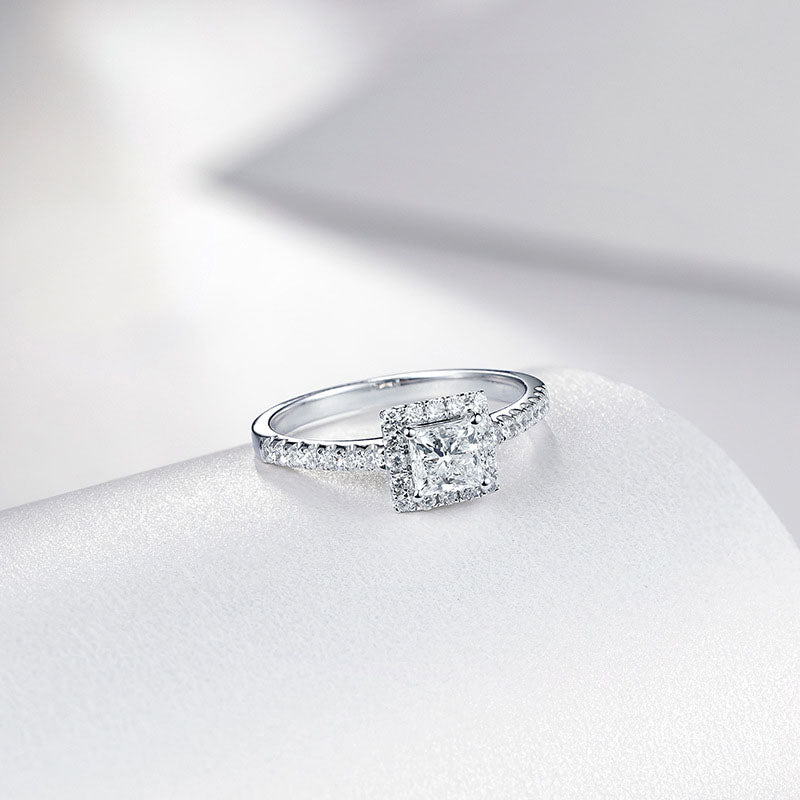 Princess cut special-shaped CVD diamond ring