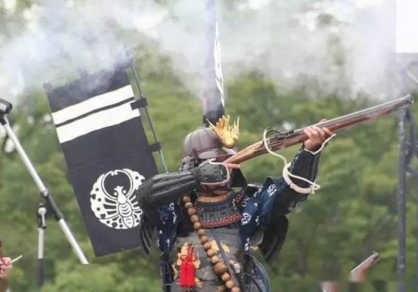 samurai shoting matchgun
