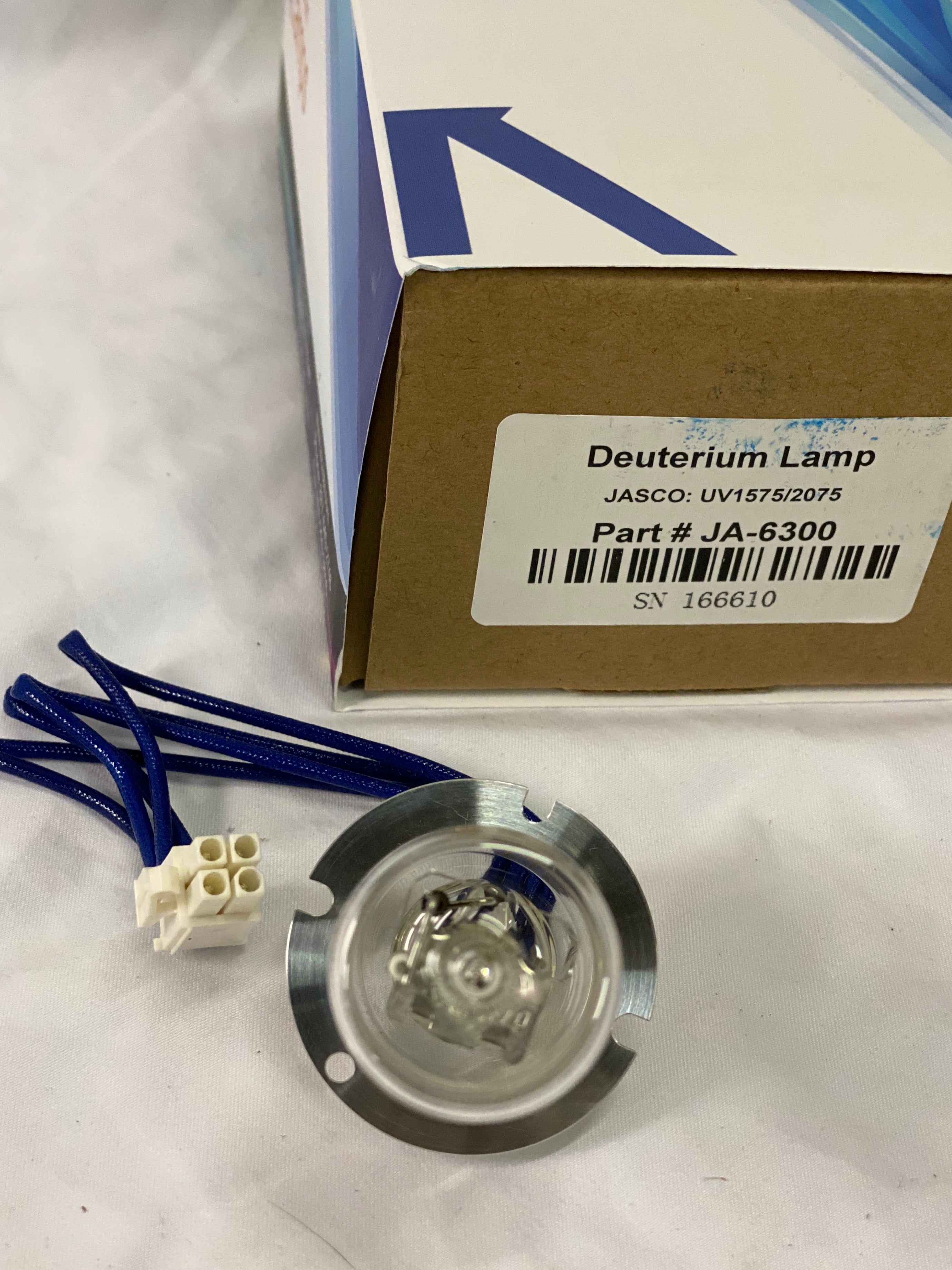 Azzota? Deuterium Lamp, Equivalent to Jasco PN# L6300-51, JASCO 5330-0091B