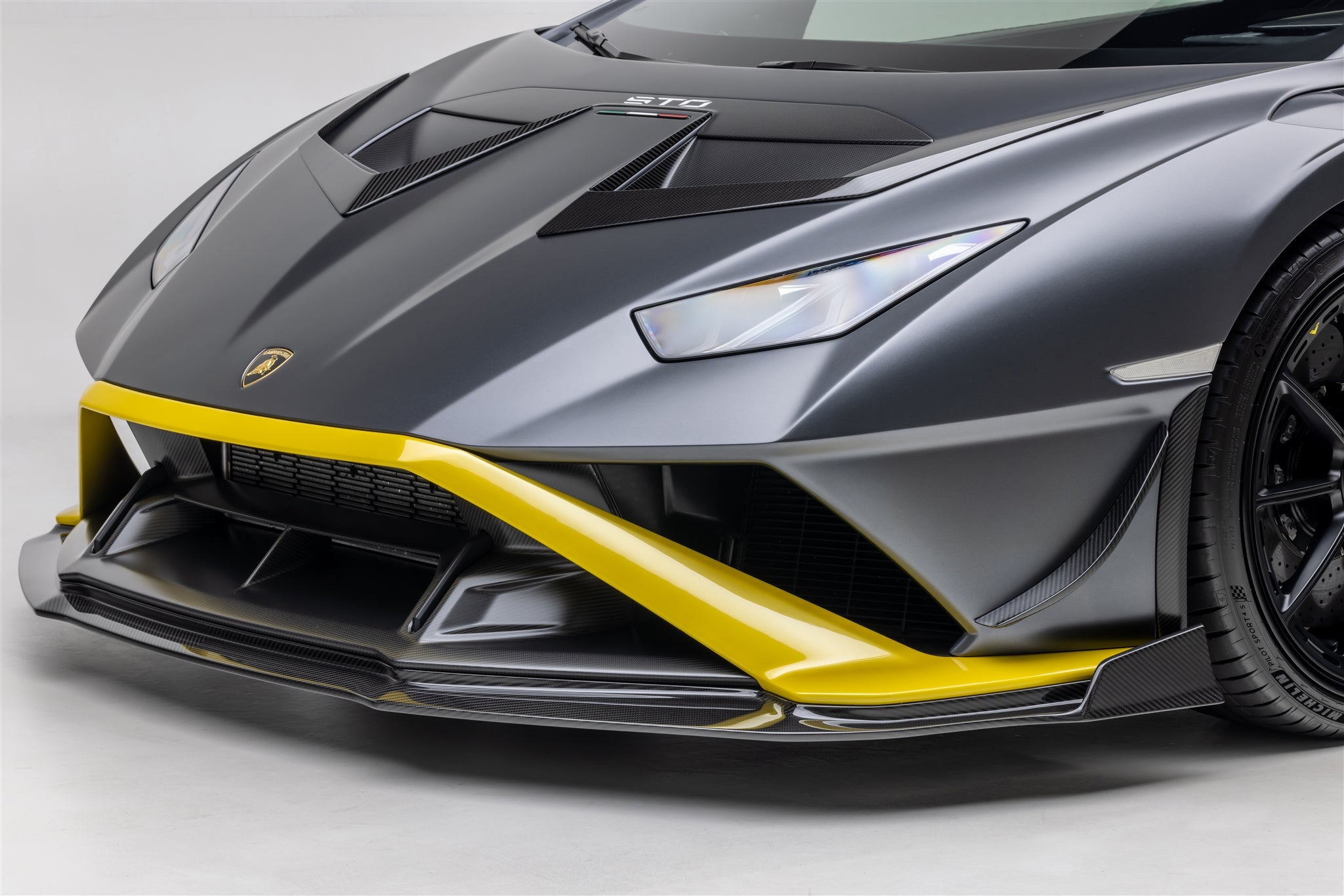 HURACAN STO AERO CANARDS CARBON FIBER