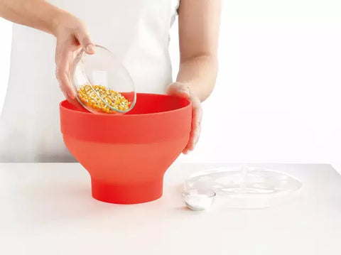 Place the ingredients in a bowl and cover.