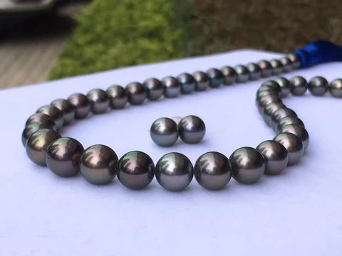 Tahitian peacock pearl necklace