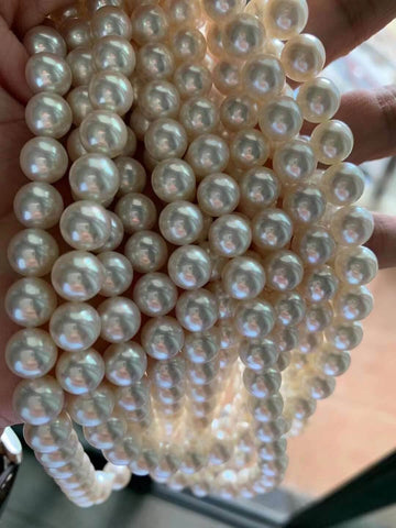 They are gorgeous studs