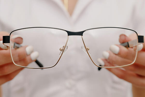 Repairing nose pads on eyeglasses - iFixit Repair Guide