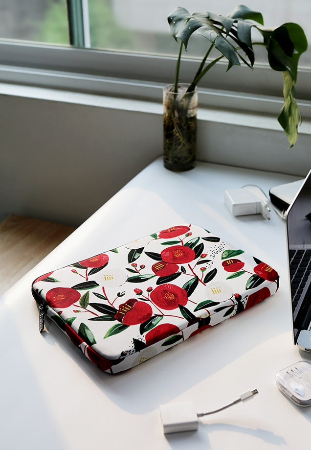 Camellia Floral Graphic Laptop Sleeves 11