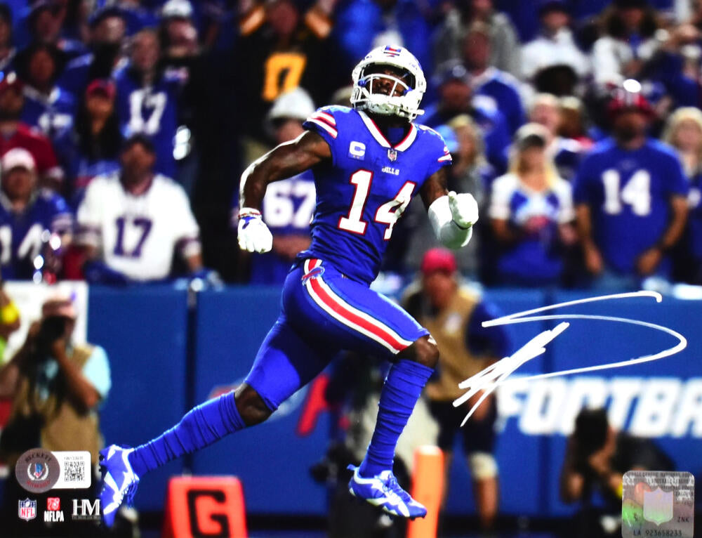 Stefon Diggs Autographed Buffalo Bills 8x10 Looking Up Photo-Beckett W Hologram *White