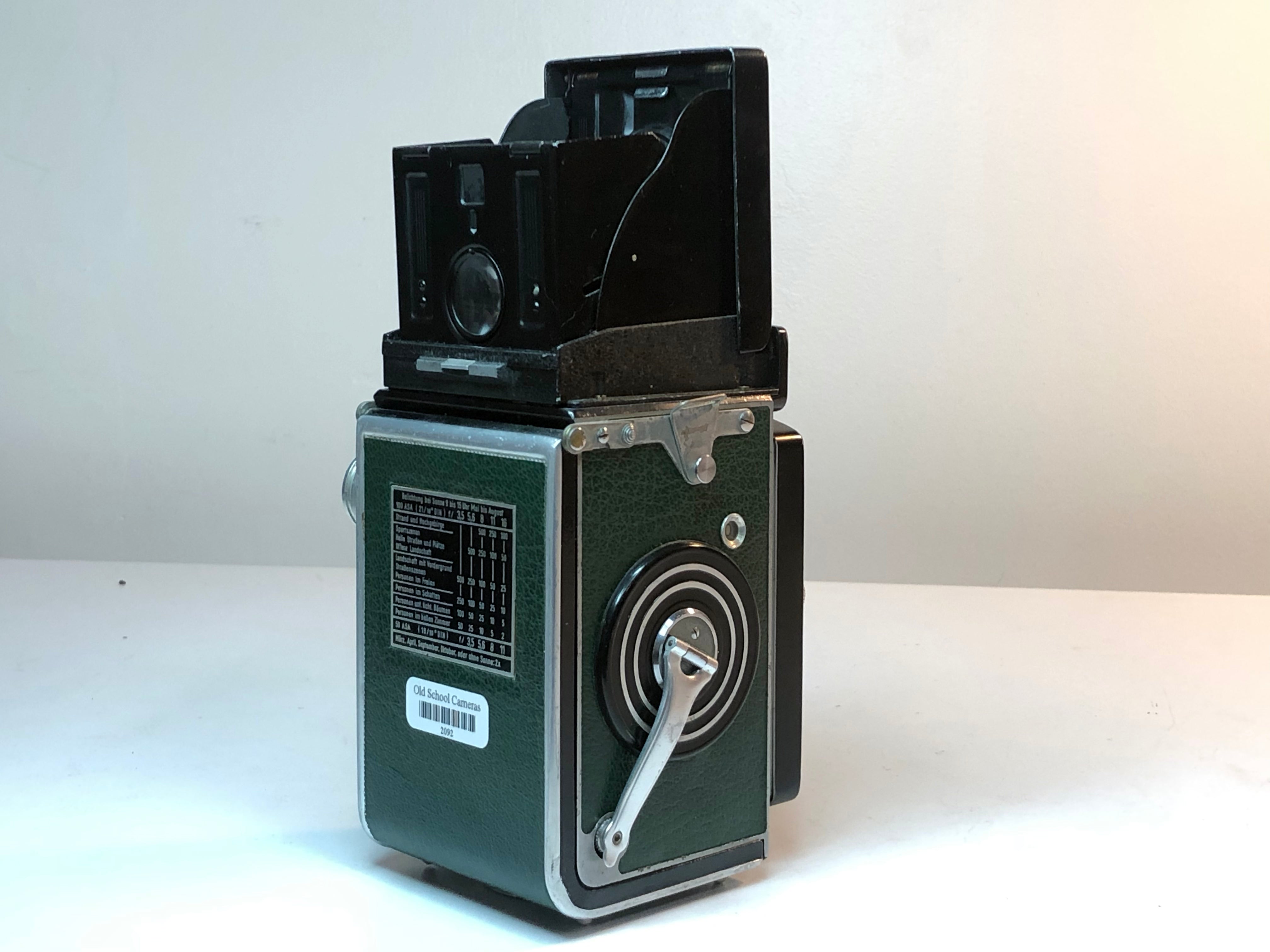 ROLLEIFLEX - SYNCHRO COMPUR ZEISS-OPTON 75mm f3.5 MEDIUM *CUSTOM GREEN LEATHER