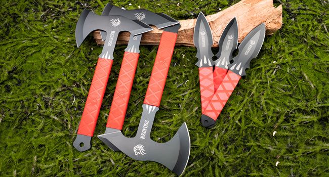\Bear Throwing  Knives and Full Tang Throwing Axe with TPR Rubber