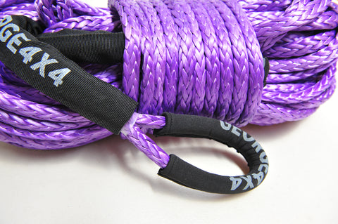 The George4x4 Towing Rope is made of a unique ultra-high molecular weight polyethylene material (UHMWPE), known as Dyneema/Spectra or high-modulus polyethylene (HMPE). High strength and low stretch.  UV resistant, waterproof and more durable Very light, can float in water Both ends have a soft loop and protective sleeves Static Rope Suitable for sailing, off-road towing Fitted for 4WD electric Winch, Hand Winch, Trailer Winch, Towing etc. 11mm, breaking strength 11000kg Australian made, tested