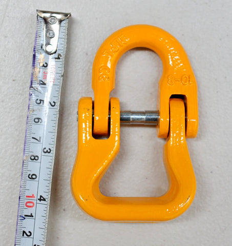 A hammerlock, a link that connects chains to other fittings when the chain link is too small. Made of high-quality alloy steel, drop forged and heat-treated for strength and flexibility. Easy to assemble and disassemble, often used to connect winch hooks to steel cable/synthetic winch rope. Consist of two separate body pieces, a tapered shaft, and a sleeve. Size: 10mm WLL: 3.15ton BS: 12.6ton (4 times of WLL) Grade: 80 (T8) Made from Quality Alloy steel Drop forged and heat treated