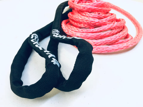 The George4x4 Towing Rope is made of a unique ultra-high molecular weight polyethylene material (UHMWPE), known as Dyneema/Spectra or high-modulus polyethylene (HMPE). High strength and low stretch.  UV resistant, waterproof and more durable Very light, can float in water Both ends have a soft loop and protective sleeves Static Rope Suitable for sailing, off-road towing Fitted for 4WD electric Winch, Hand Winch, Trailer Winch, Towing etc. 8mm, breaking strength 5800kg Australian made, tested