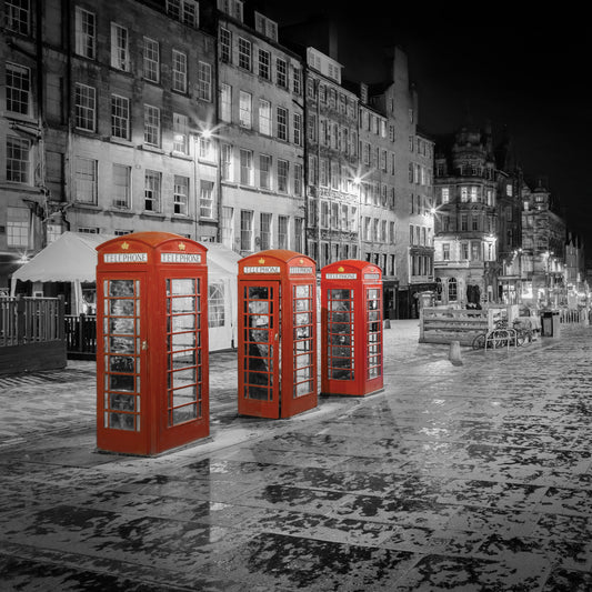 Red telephone boxes on Royal Mile Edinburgh