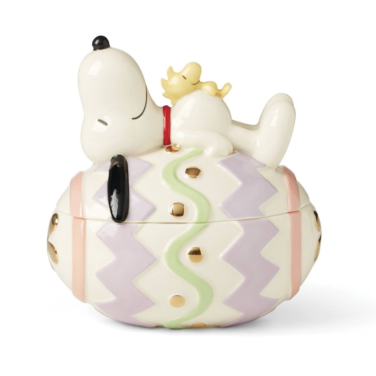 Snoopy Easter Covered Candy Dish