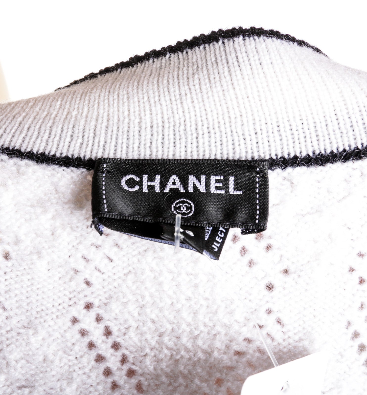 Chanel White and Black Stripe 22 Cashmere Knit Cropped Cardigan Size 38