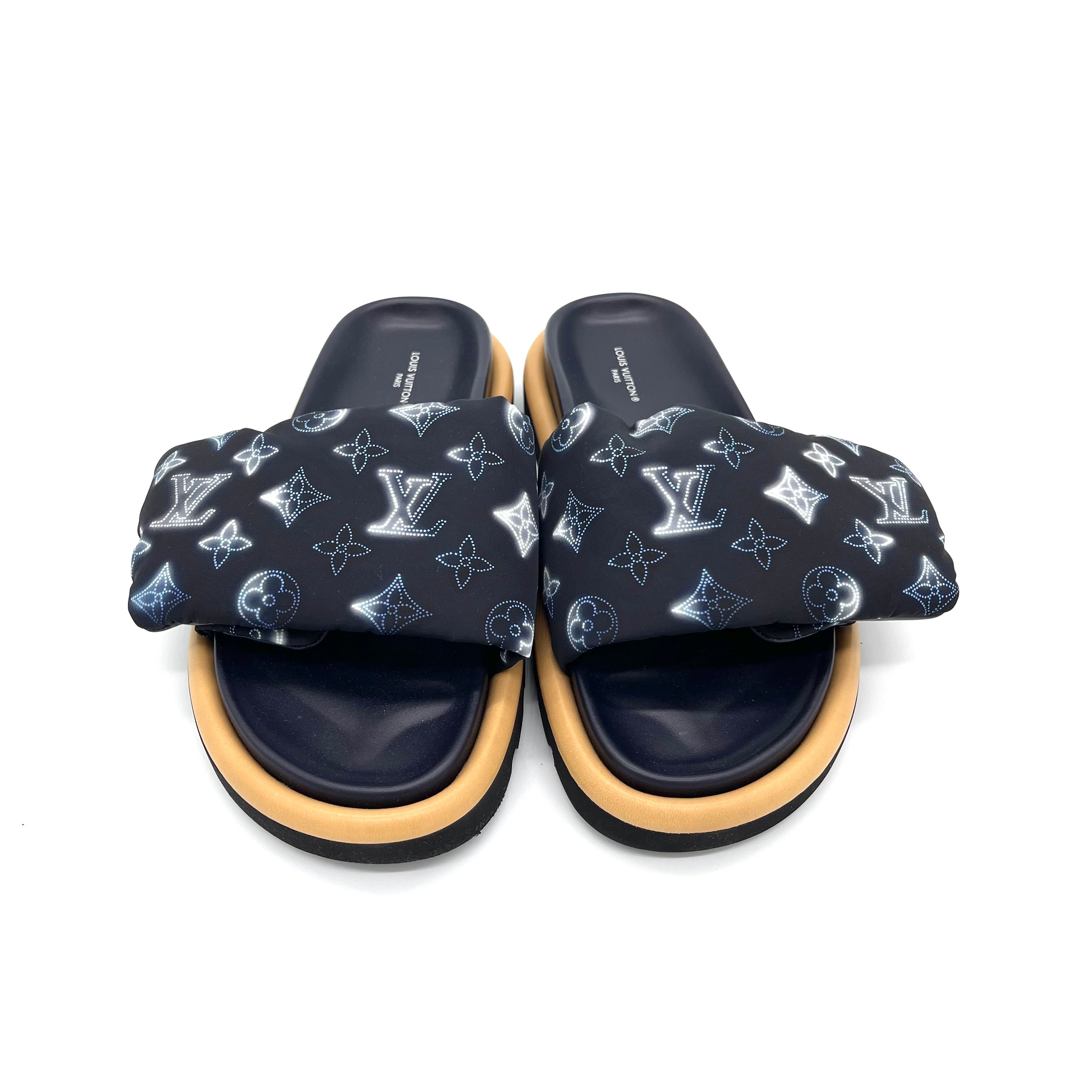 LOUIS VUITTON
Nylon Monogram Womens Pool Pillow Comfort Mules 38 Navy Blue TC1201  Brand New Condition Never used