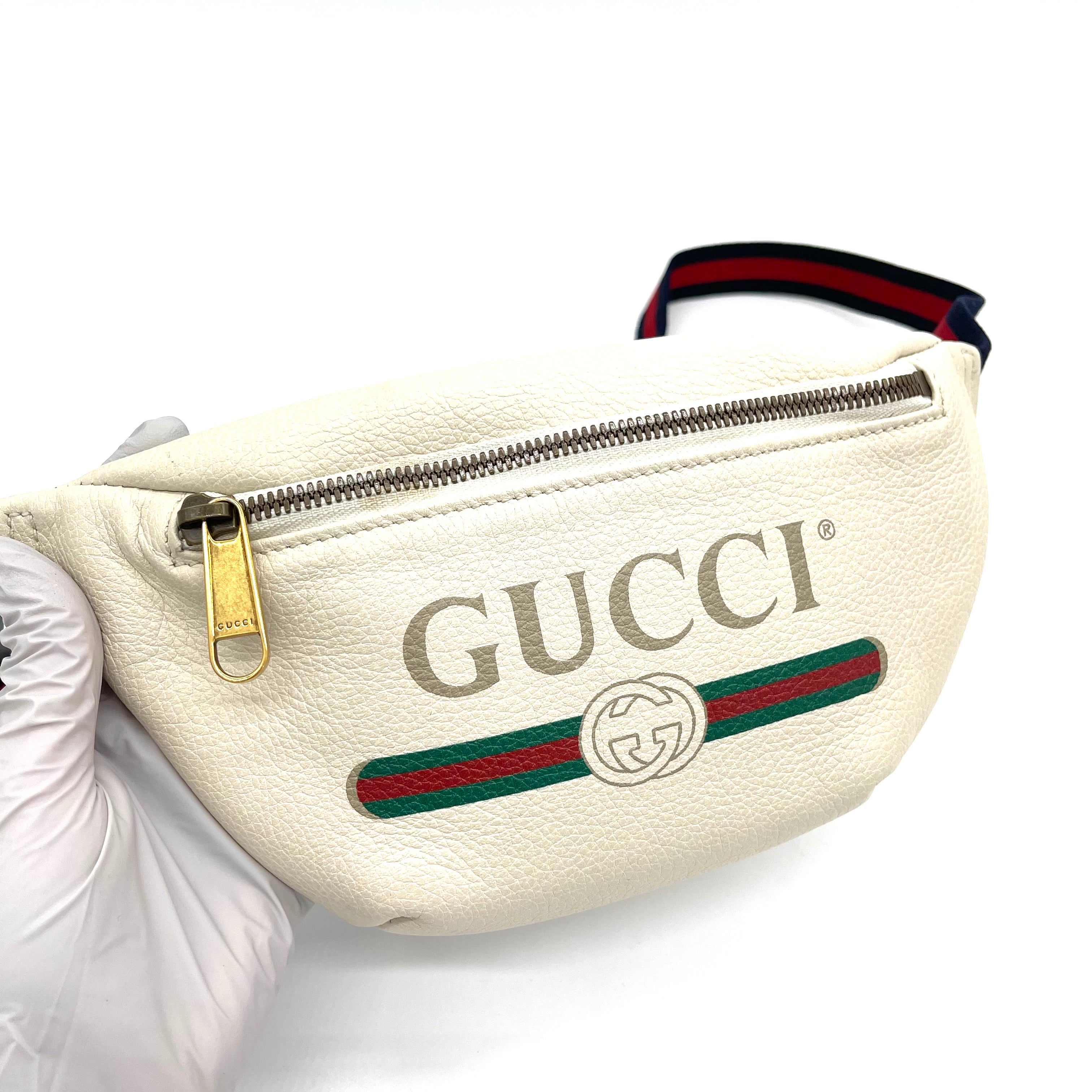 GUCCI Grained Calfskin Small Logo Belt Bag White