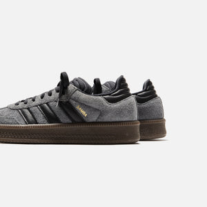 AAID3201AdidasSambaXlgGreySixCoreBlackGum5 7018 300x