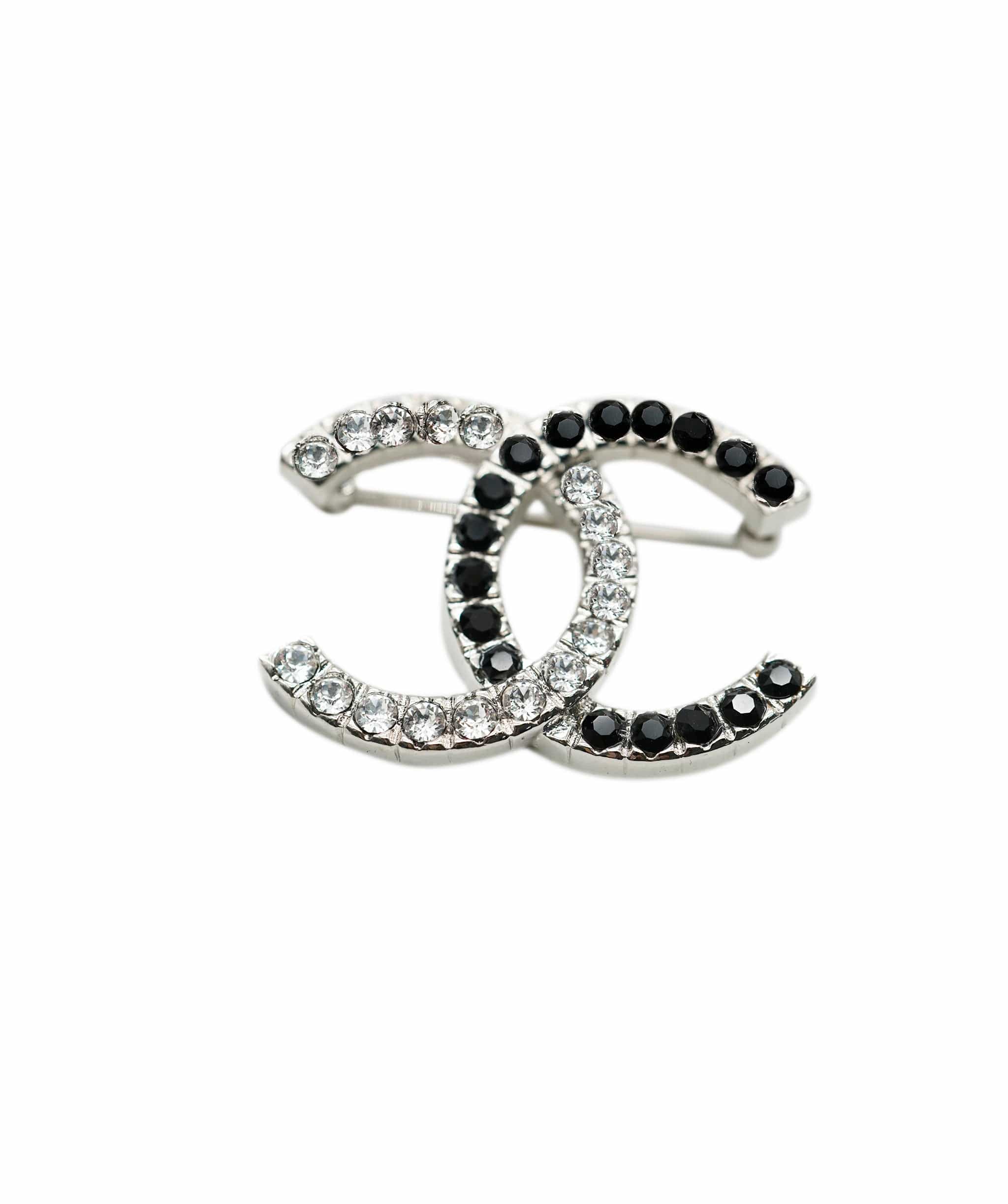 Chanel Rhinestone & Black Stone Brooch UKL1301