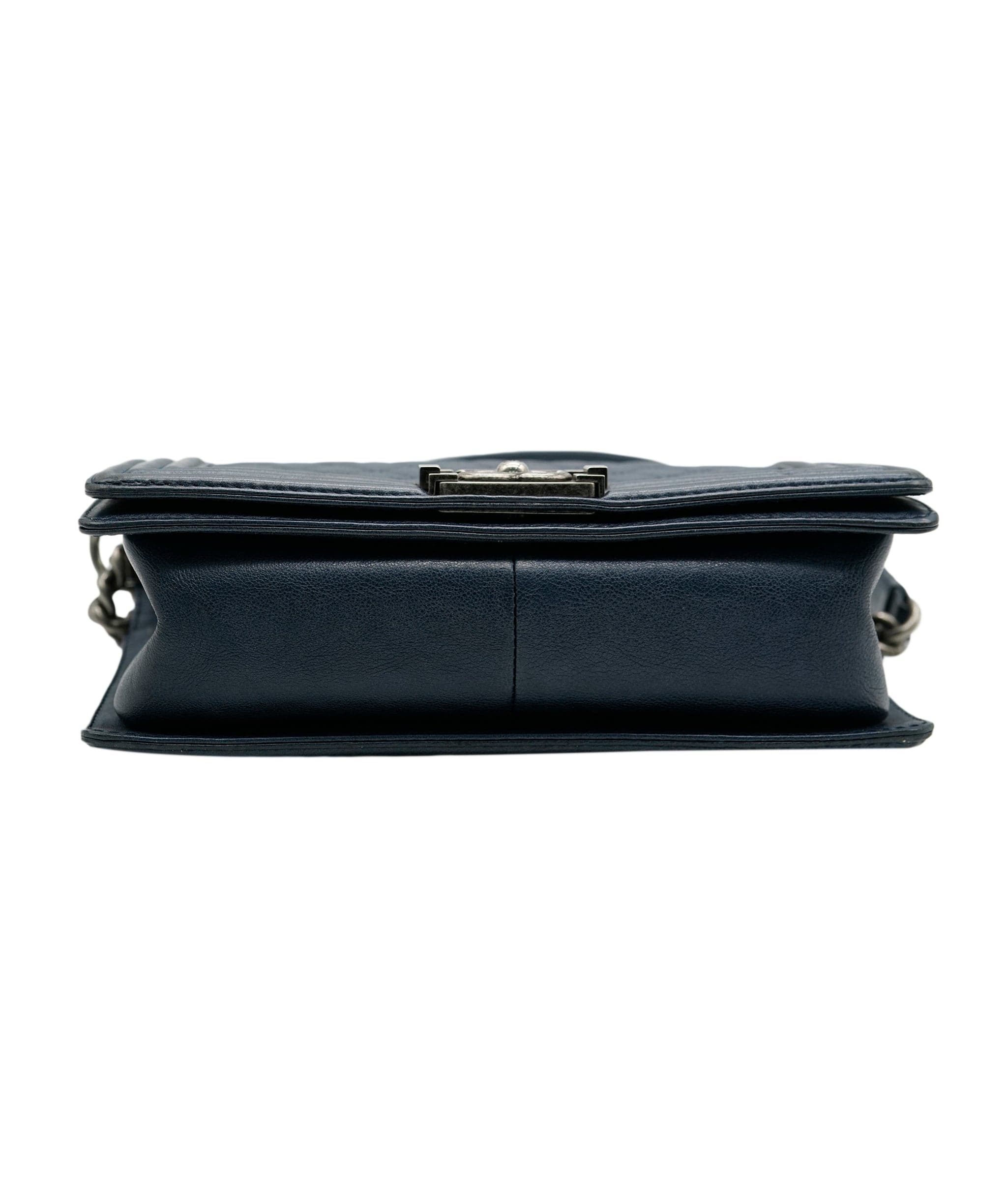 Chanel Navy Boy Bag Lambskin with PHW ALC0441