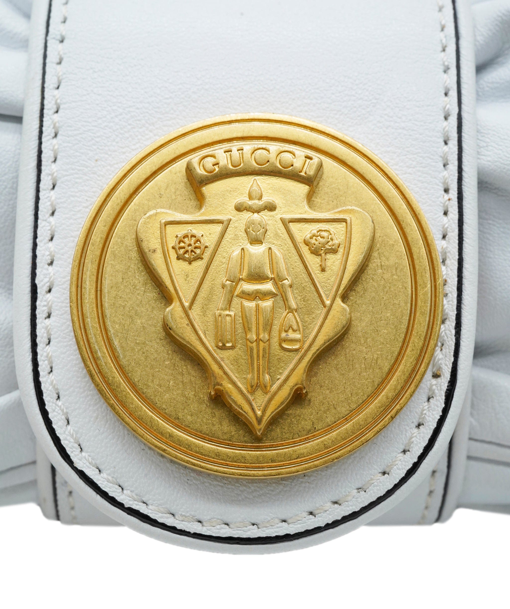 Gucci Hysteria White Medallion Clutch  - ADL1151