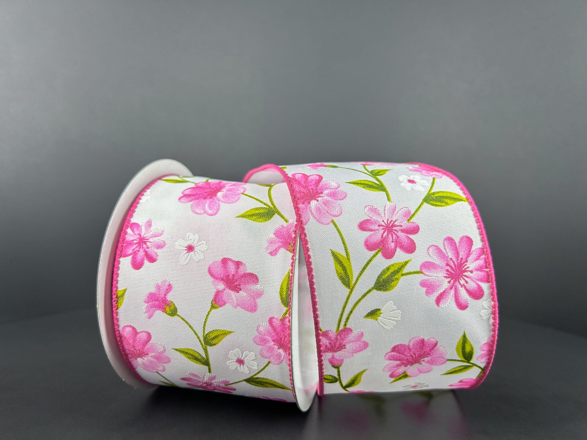 2.5 Inch By 10 Yard Pink And White Flutter Flower Ribbon