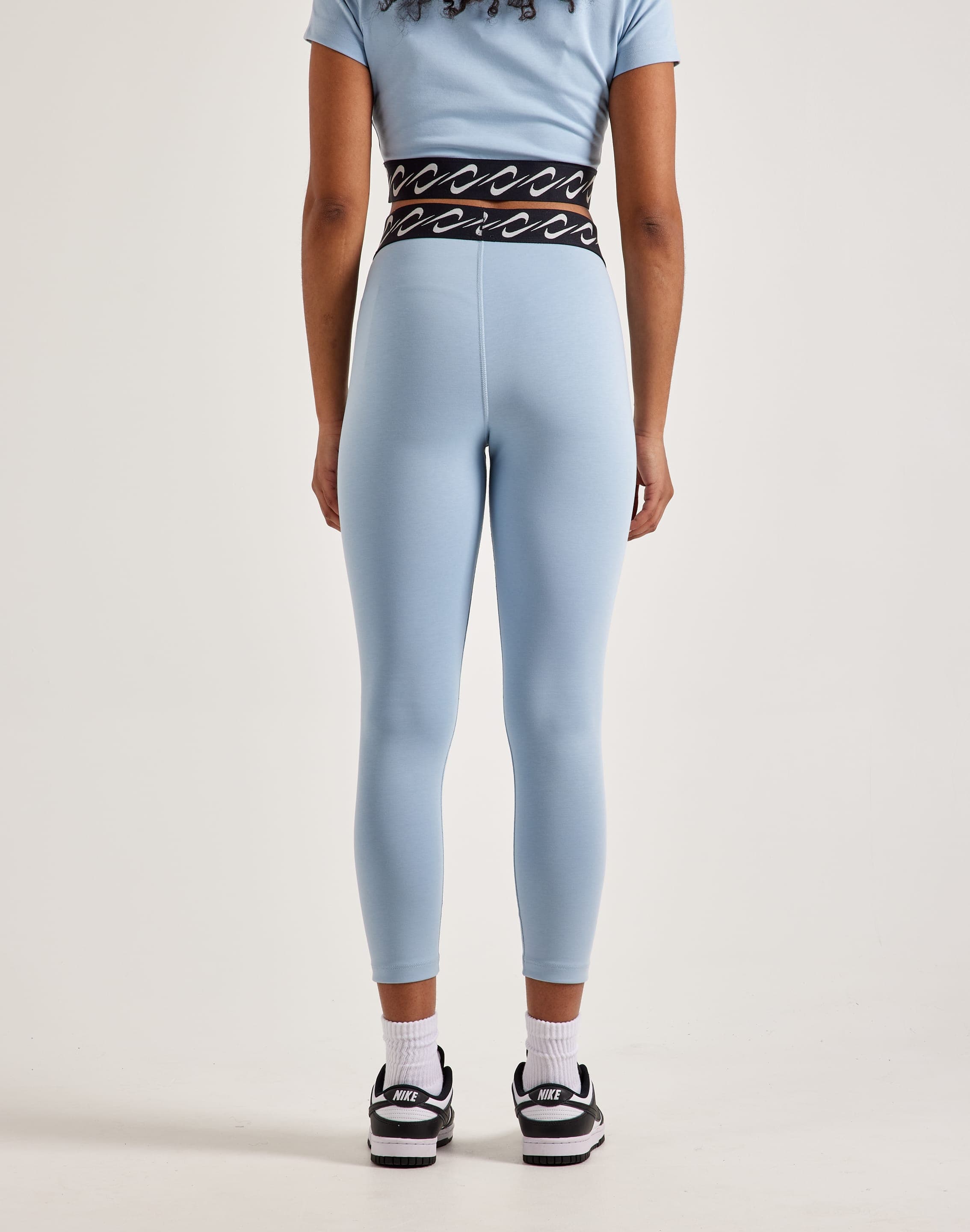 Nike Classic Swoosh High-Waisted 7/8 Leggings