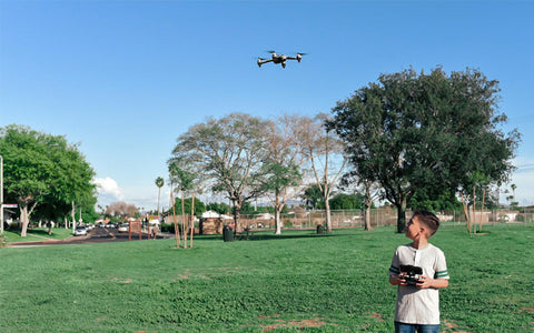 Snaptain SP700 drone 2021