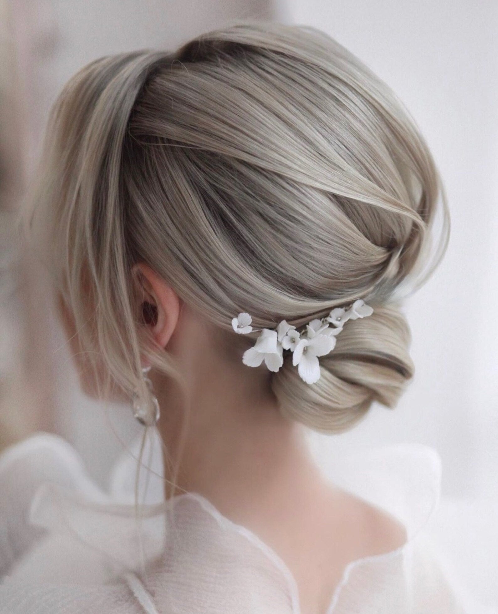 White Flower Hair Piece - Jordan