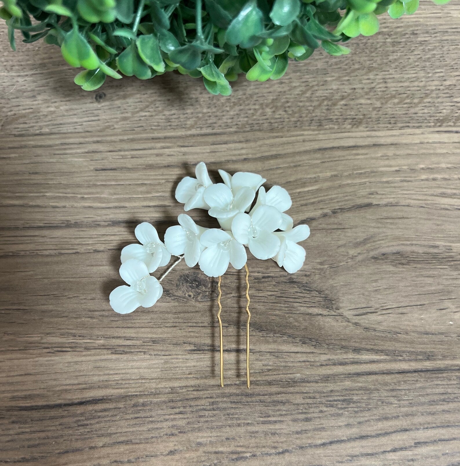 White Flower Hair Piece - Jordan