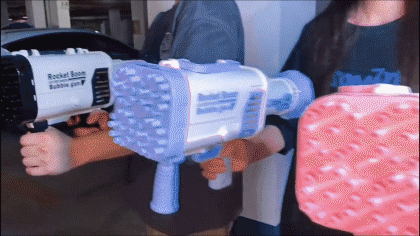 Rechargeable 32-Hole Bazooka Bubble Machine!