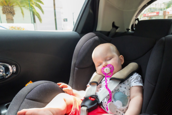 5 cosas que debe saber antes de un viaje por carretera con el bebé