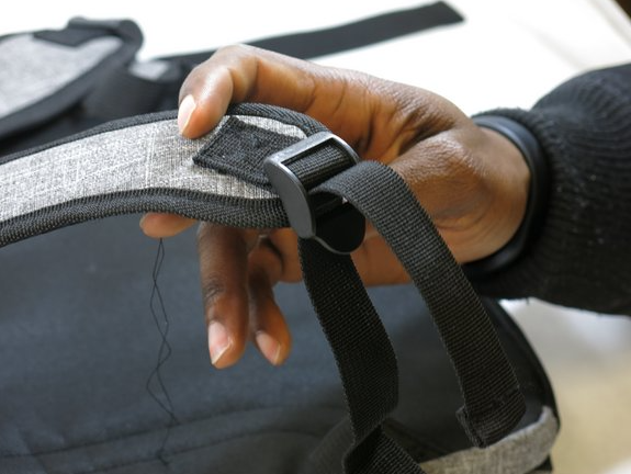 ¿Cómo coser correas de mochila?