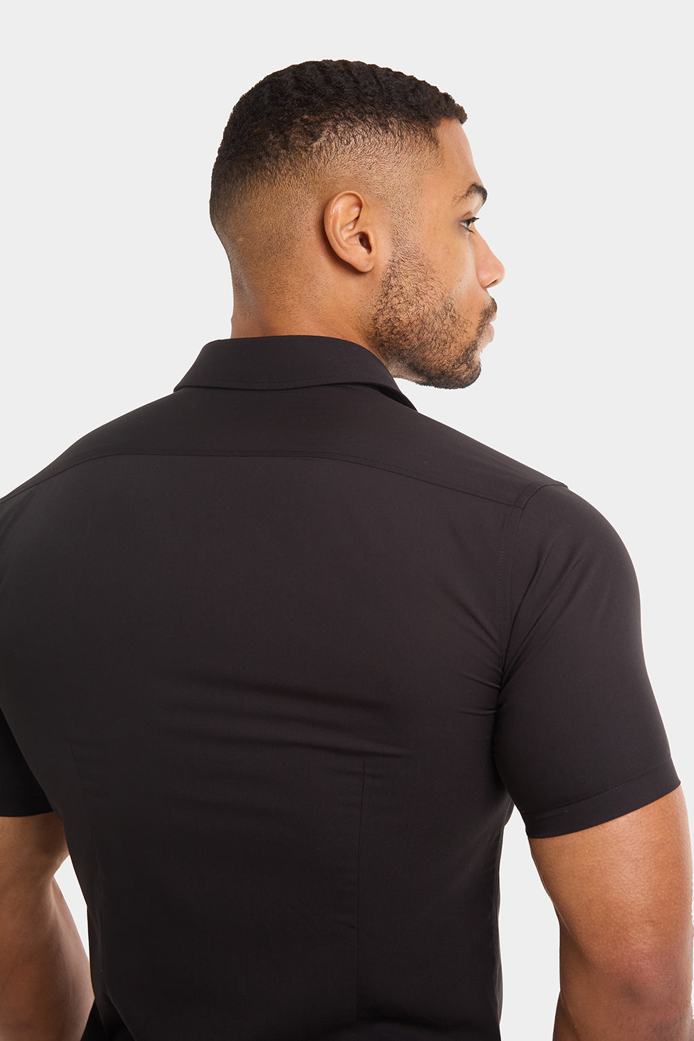 Athletic Fit Short Sleeve Bamboo Shirt in Black