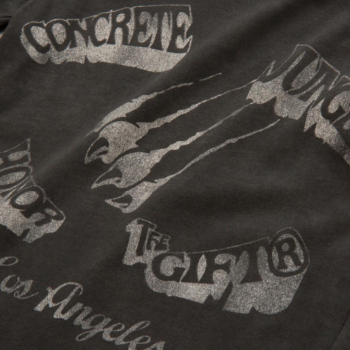 concrete jungle tee in black